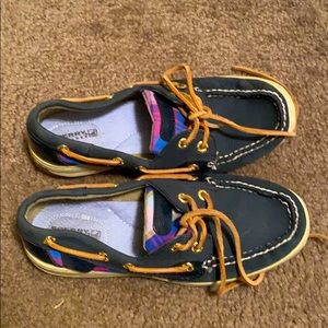 Plaid Sperry’s - Women’s 6